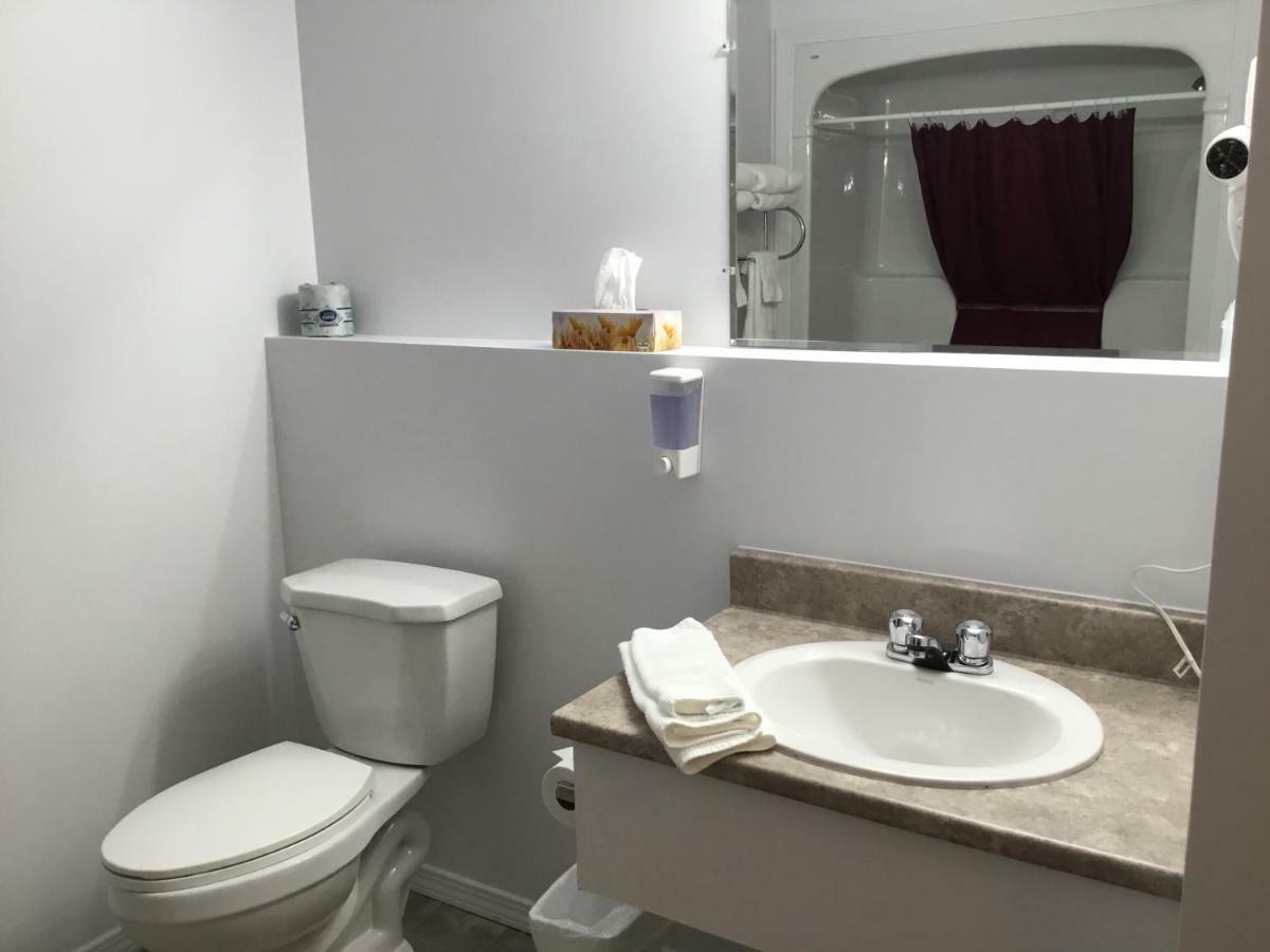 Fort Road Motel Perth-Andover Bagian luar foto