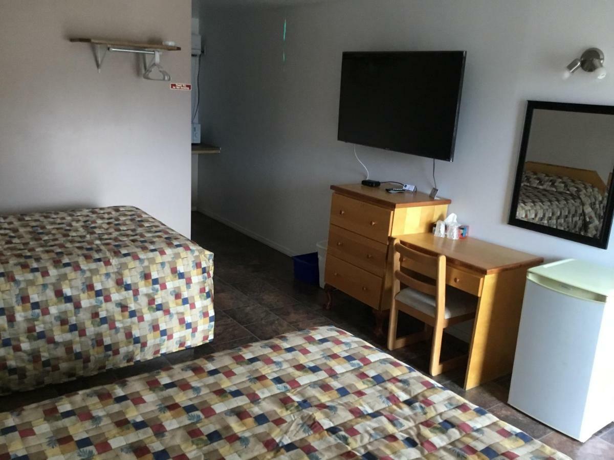 Fort Road Motel Perth-Andover Bagian luar foto